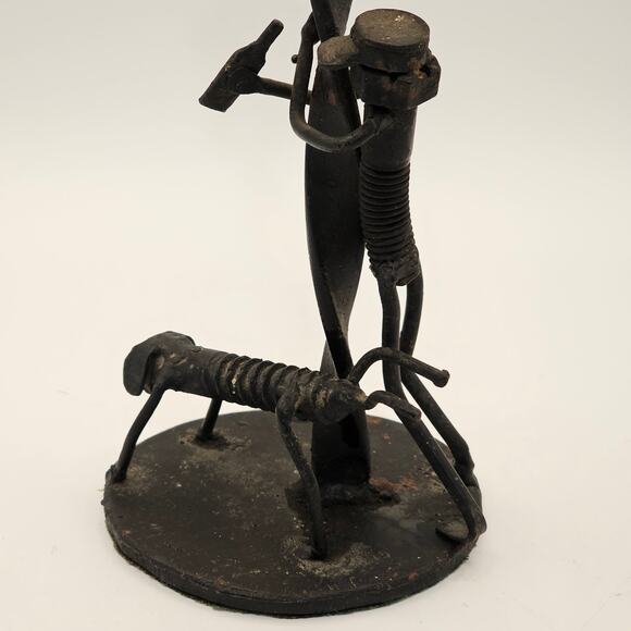 VTG Whimsical Mid-Century Hand Forged Metal Art Man and Dog Leaning on Lamppost - Picture 8 of 9